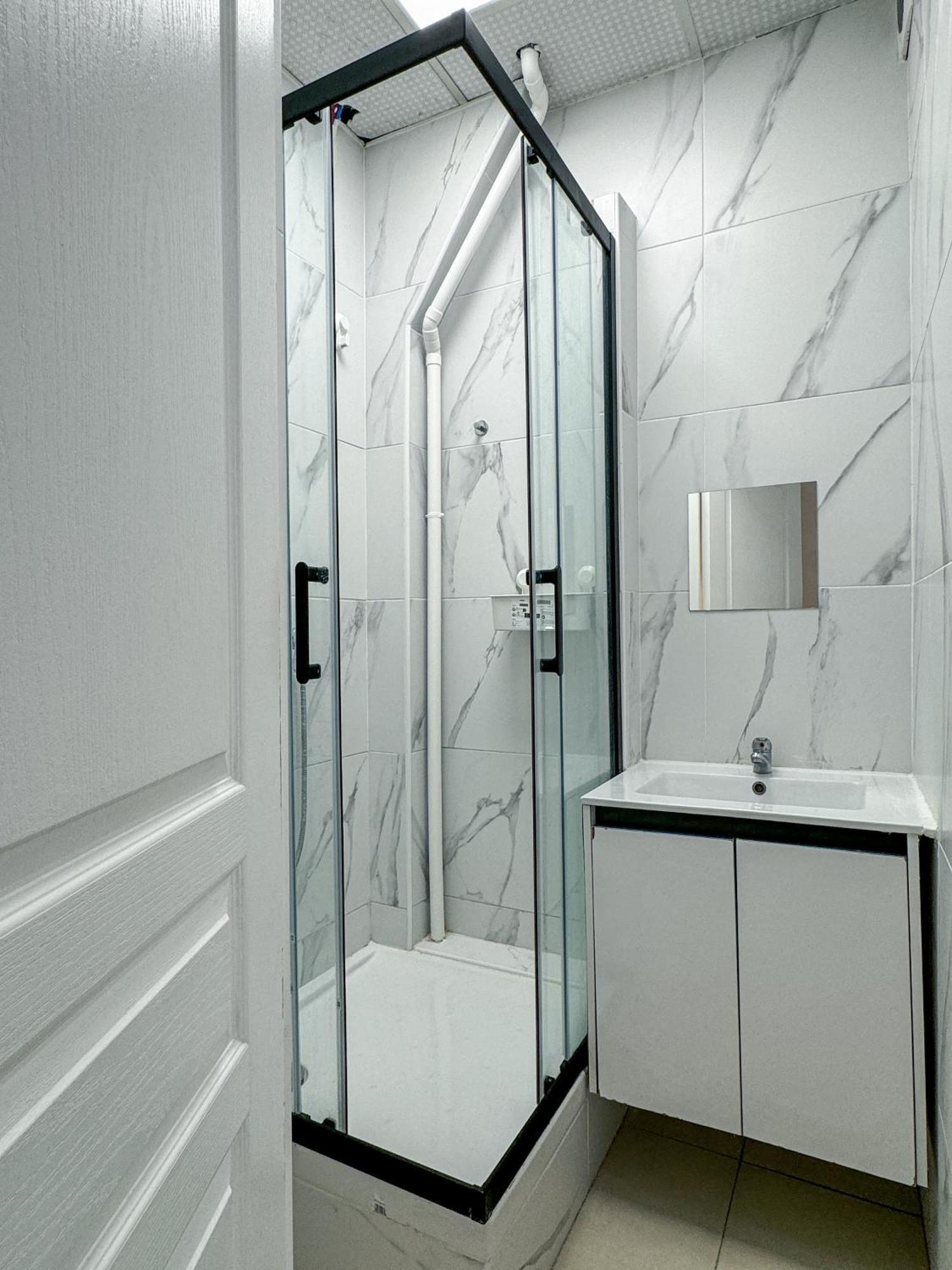 Korean Style Minbak C'Est La Vie Paris Bagnolet Exterior foto